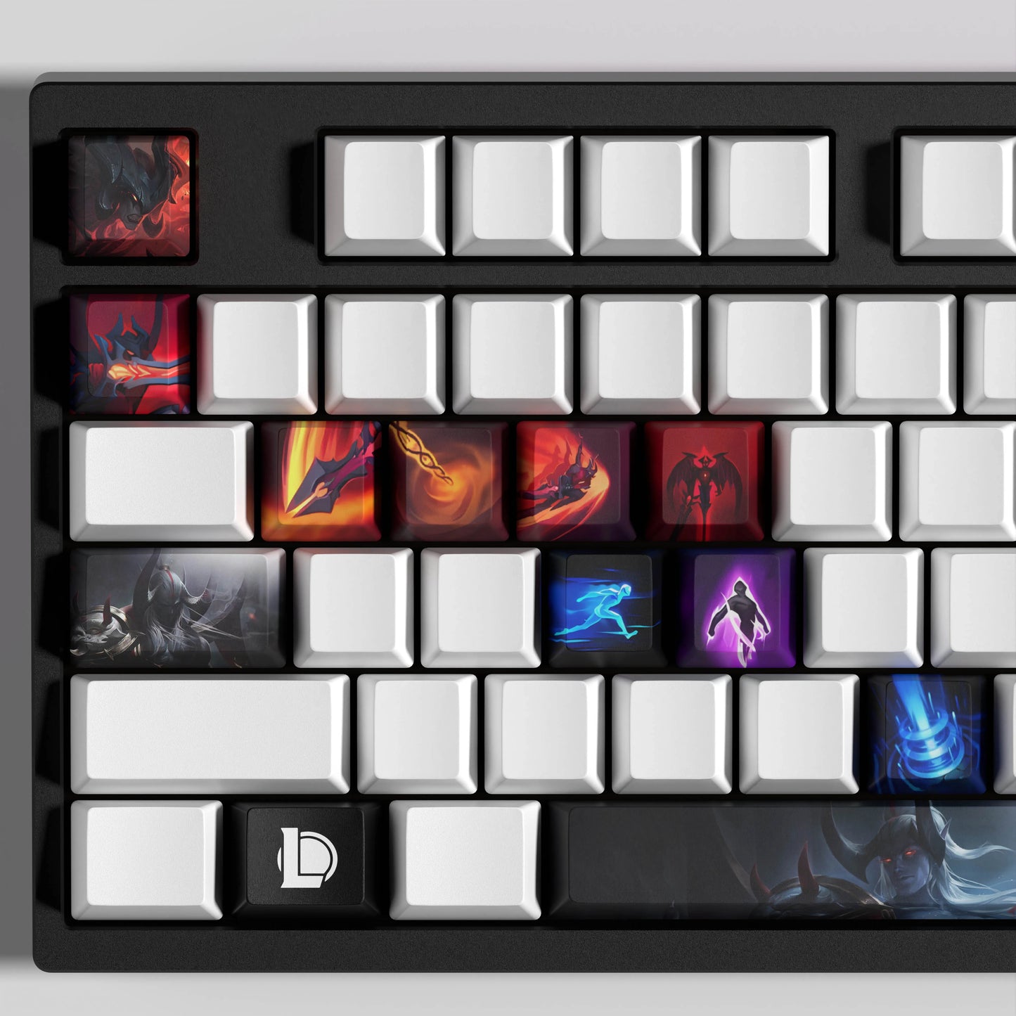 Aatrox Theme Keycaps – 14-Piece Artisan Set for MX Keyboards